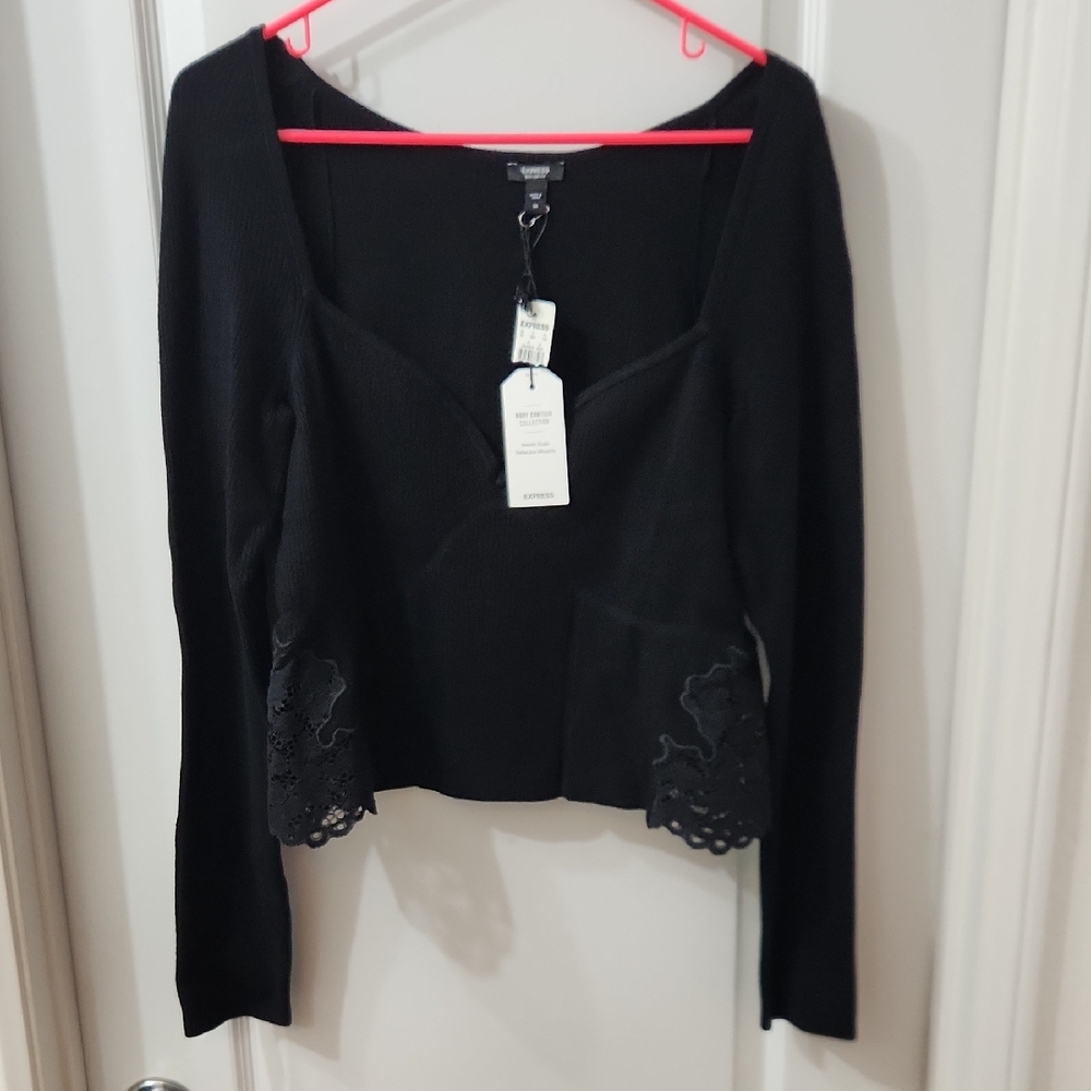 Sculpting Crop Sweater
